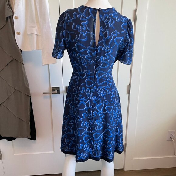 Tara Jarmon Paris SS Fit & Flare Print Partial Lined 100% Silk Dress Blue Sz 36 - Picture 7 of 14
